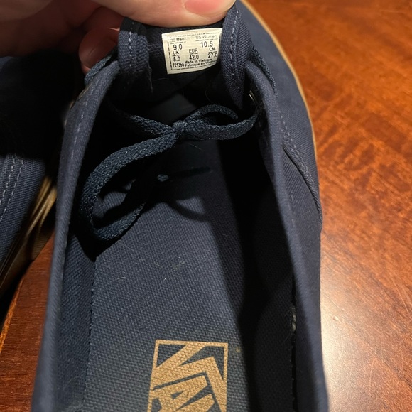 Men’s Classic Vans - Picture 5 of 13